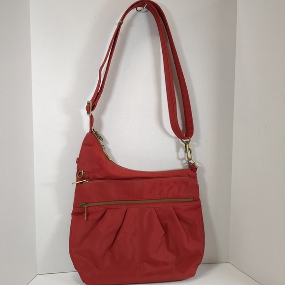 Travelon Anti Theft Signature Red Shoulder/Crossbody Bag - Picture 1 of 7